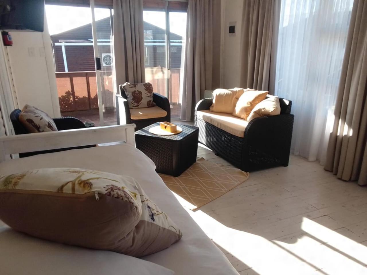 Coco De Mer Self Catering Log 1 Lambertʼs Bay 外观 照片